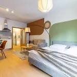 Designer In A Vibrant Neighborhood By Easybnb Premium Apartmán Praha