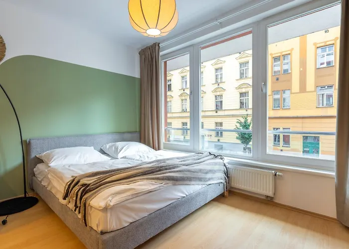 Designer In A Vibrant Neighborhood Appartamento *