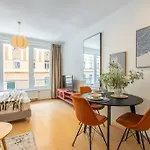 Designer In A Vibrant Neighborhood By Easybnb Premium Appartement *